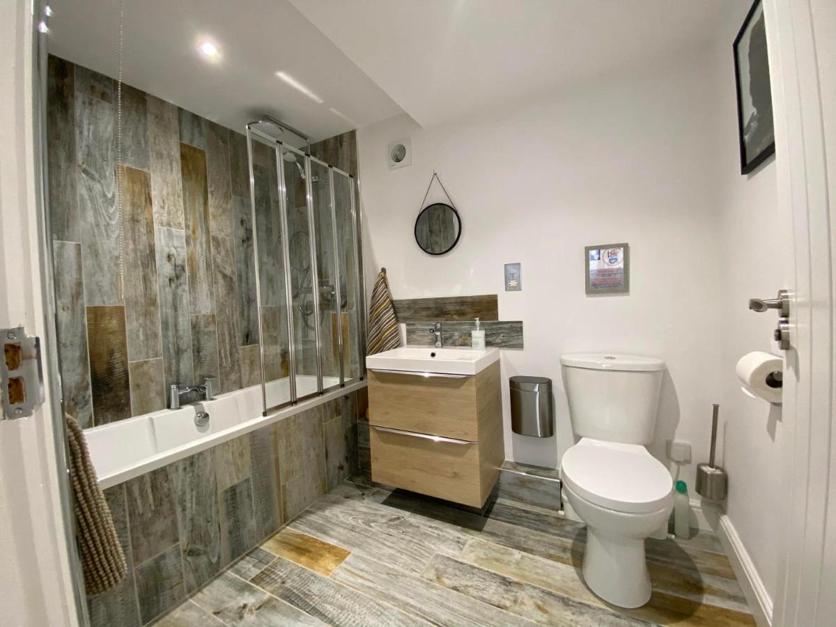 Starboard Side Brixham - Ideal Seaside Getaway With Parking Екстериор снимка
