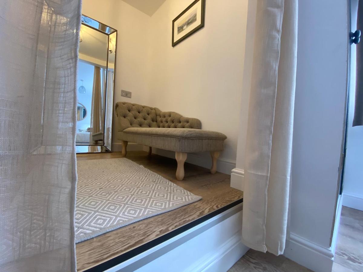 Starboard Side Brixham - Ideal Seaside Getaway With Parking Екстериор снимка