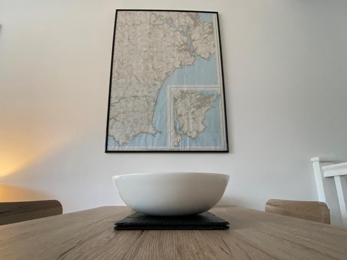 Starboard Side Brixham - Ideal Seaside Getaway With Parking Екстериор снимка